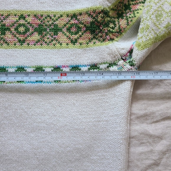 Vintage Women's Colorful Alpine Nordic Turtleneck Knit Sweater - Picture 10 of 12